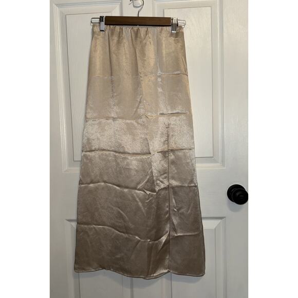 Aritzia Babaton Women’s Midi Satin Slip Skirt Slit Size 2 Denude - Picture 1 of 6